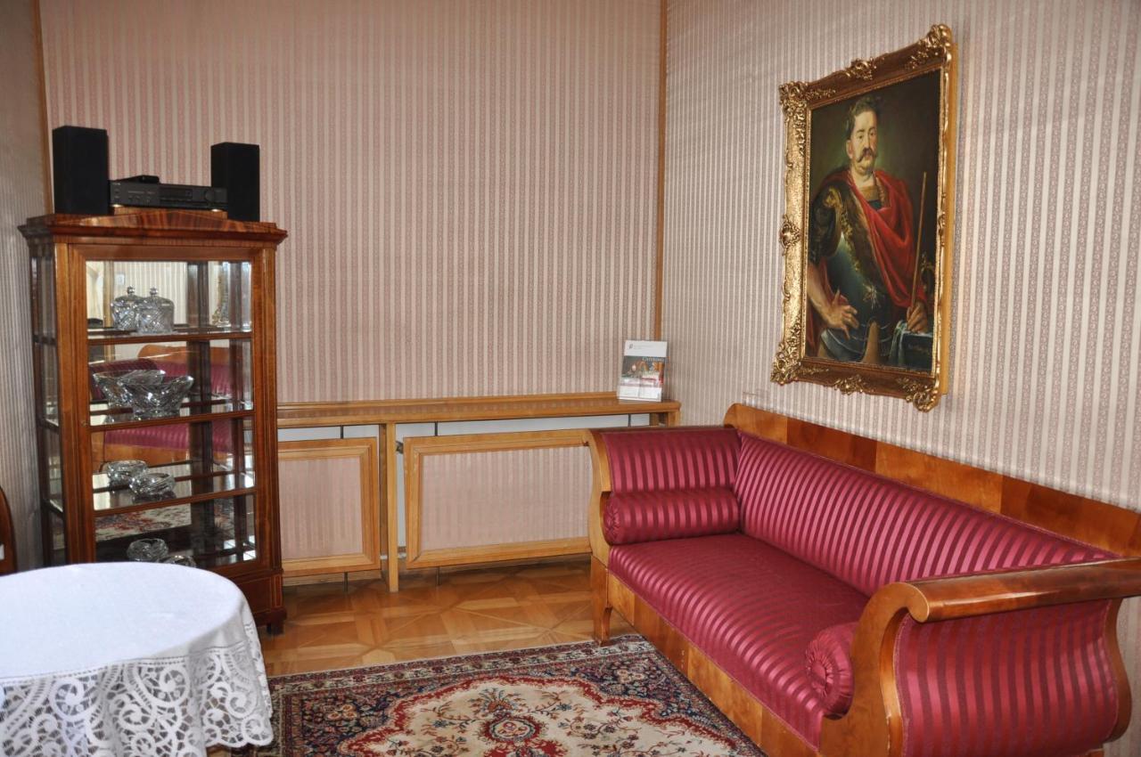 Hotel Zamek Pultusk Dom Polonii Kültér fotó