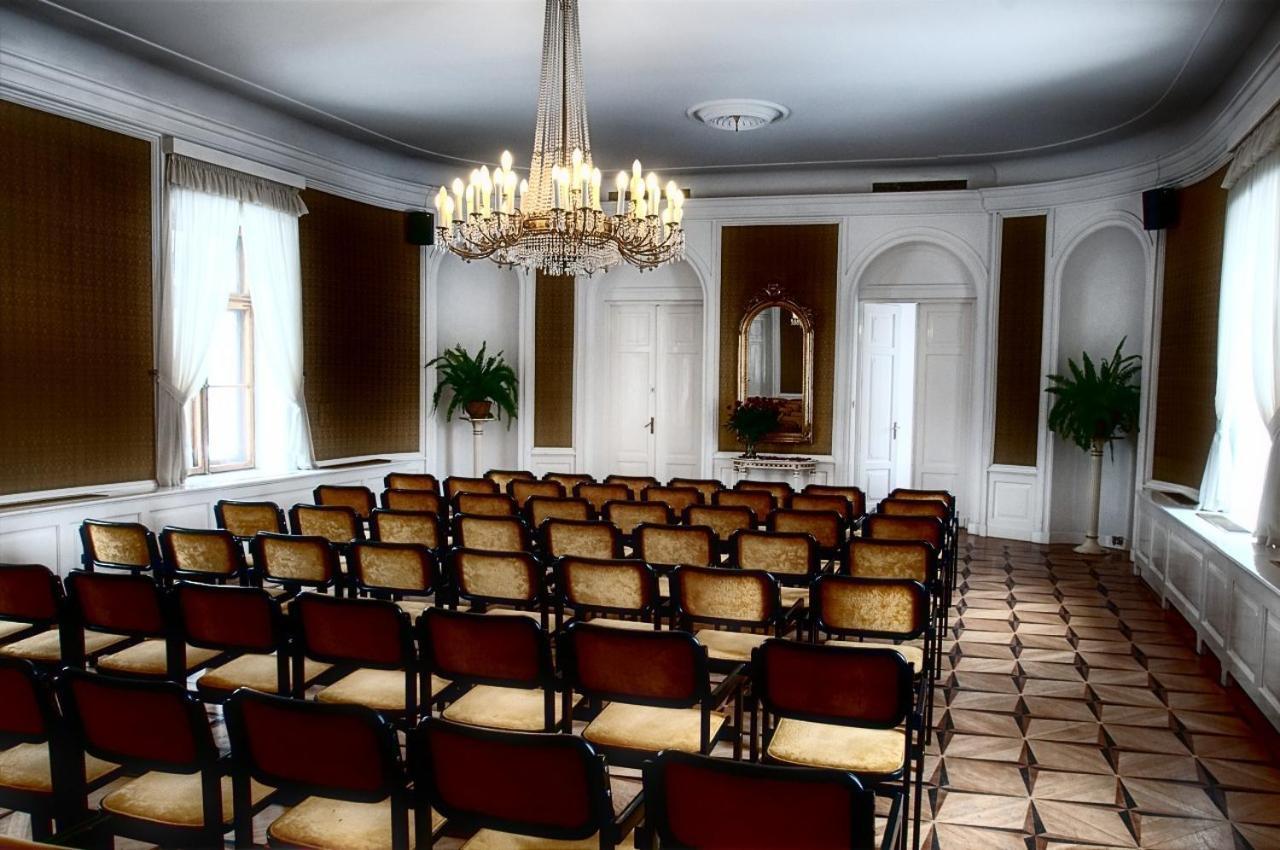 Hotel Zamek Pultusk Dom Polonii Kültér fotó