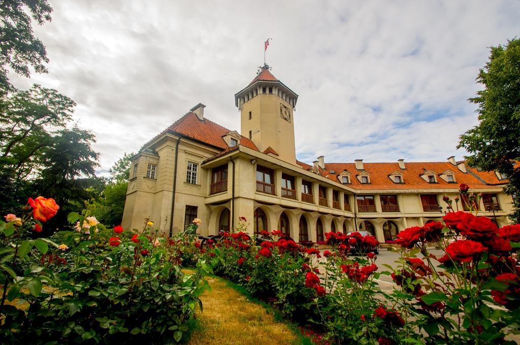 Hotel Zamek Pultusk Dom Polonii Kültér fotó