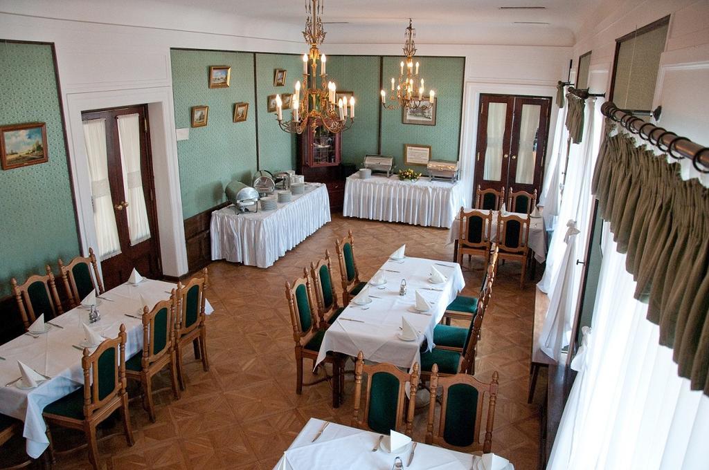 Hotel Zamek Pultusk Dom Polonii Kültér fotó