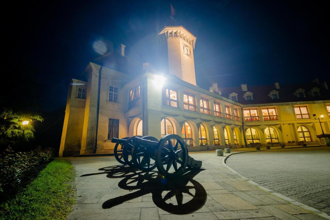 Hotel Zamek Pultusk Dom Polonii Kültér fotó